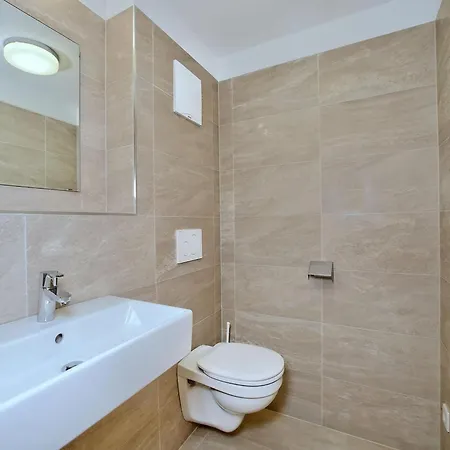 アパート Modern With Balcony And Access To Sauna *