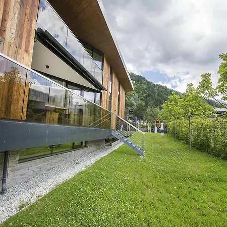 Apartment Modern With Balcony And Access To Sauna *
