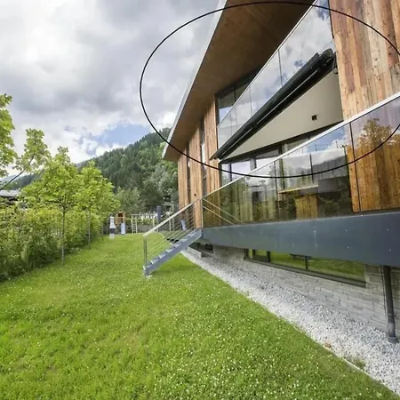 Σπίτι διακοπών Top-floor Mountain Penthouse For 8 *
