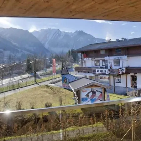 Top-floor Mountain Penthouse For 8 Σπίτι διακοπών *